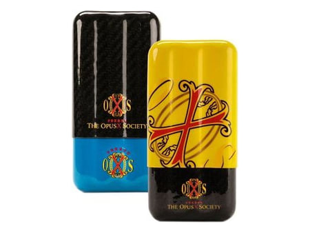 Ansicht 1 von 2 anzeigen: Arturo Fuente OpusX Etui aus Carbonfaser