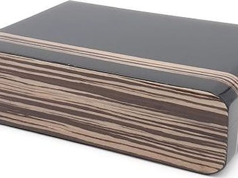 Guy Janot Guy Janot Humidor Schwarz/Zebrano Lack für 20 Zigarren, Detailansicht